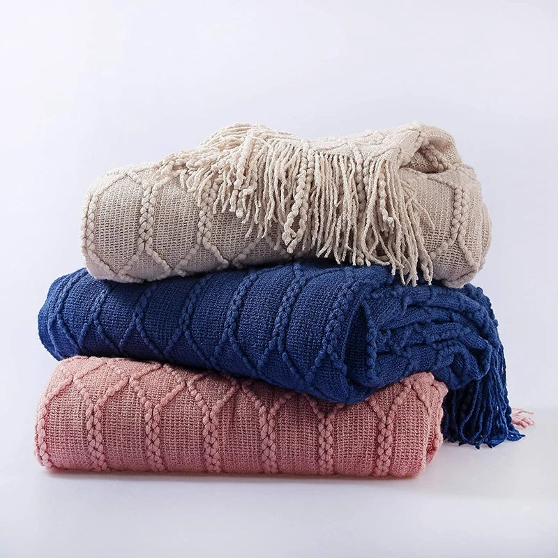 Knitted Tassel Blanket — Soft Acrylic Cozy All-Season Throw