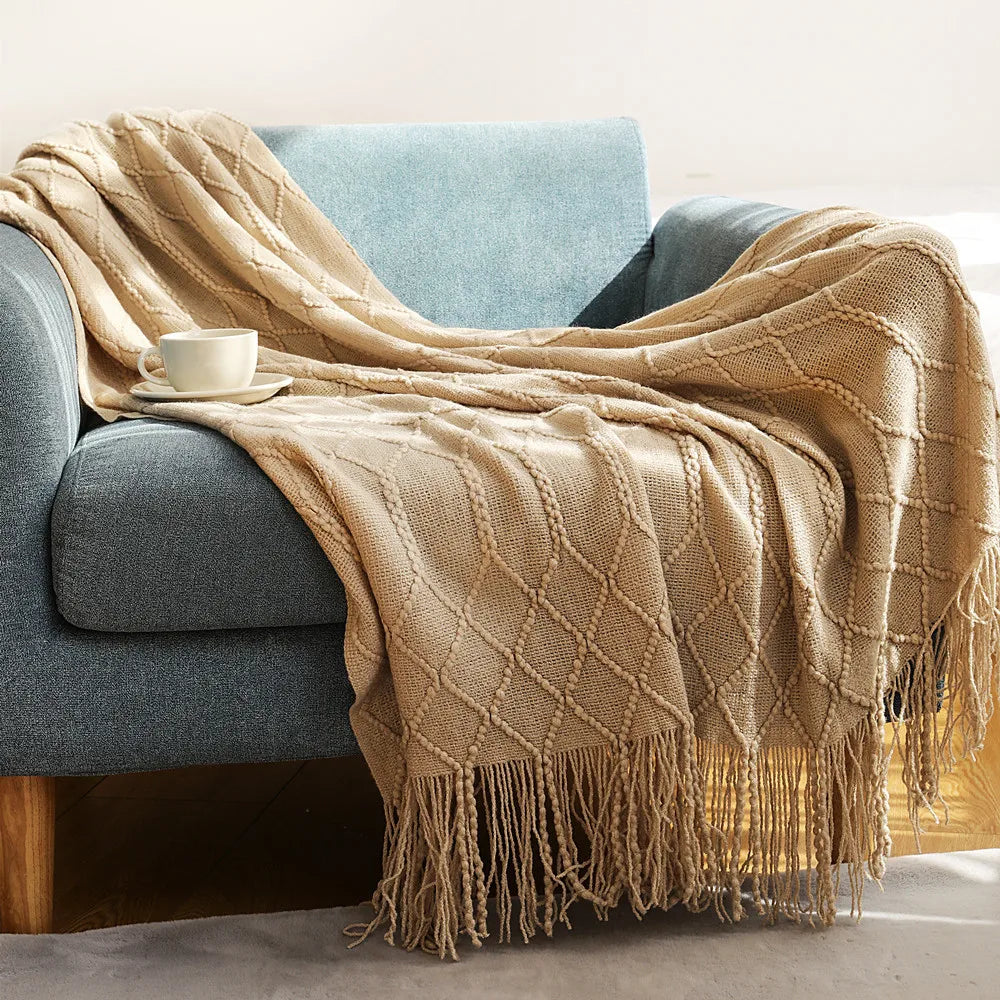 Knitted Tassel Blanket — Soft Acrylic Cozy All-Season Throw