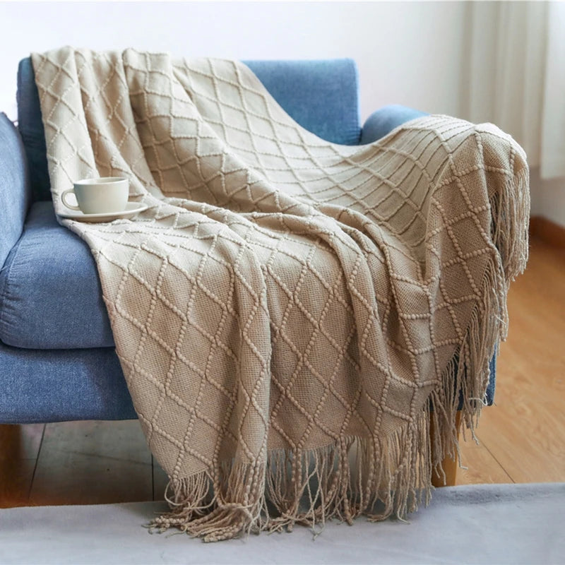 Knitted Tassel Blanket — Soft Acrylic Cozy All-Season Throw